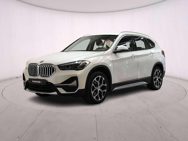 Mineral white Usata 2020 BMW X1 xLine SUV | 17.900 € (Super prezzo) - Immagine 1/4