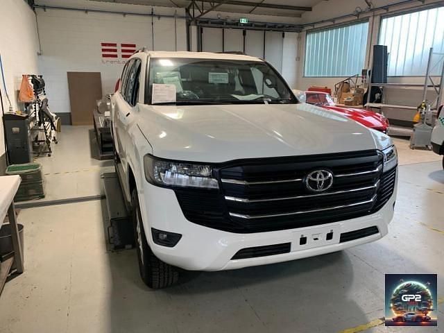 Usata Toyota Land Cruiser 304 CV (223 kW) 2023 Bianco SUV