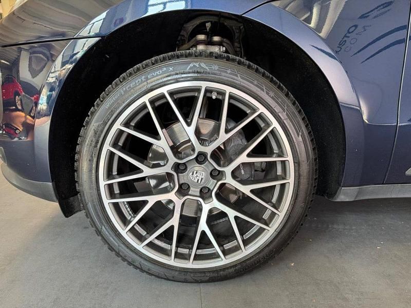 Usata Porsche Macan 245 CV (180 kW) 2019 Blu SUV