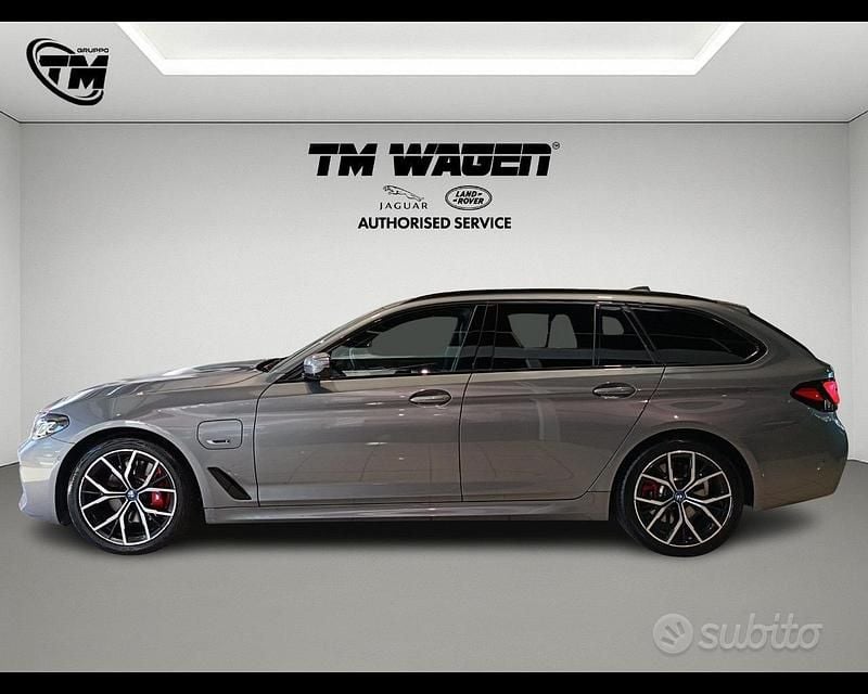 Usata BMW 530e M Sport 292 CV (214 kW) 2023 Grigio Station wagon