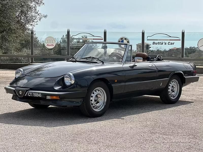 Usata Alfa Romeo Spider Veloce 128 CV (94 kW) 1983 Cabrio