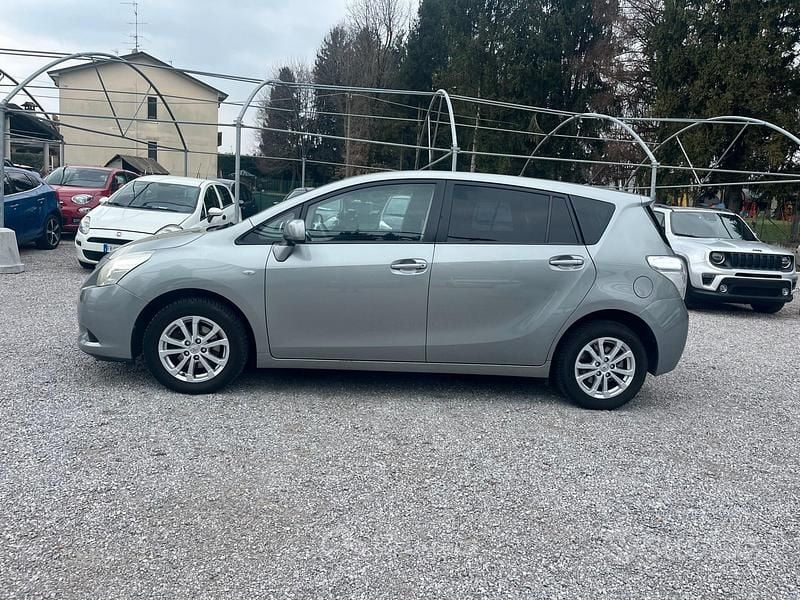 Usata Toyota Verso 132 CV (97 kW) 2013 Monovolume