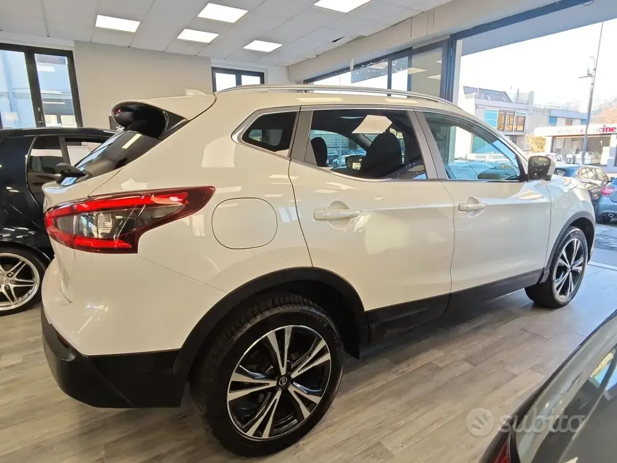Usata Nissan Qashqai Tekna+ 116 CV (85 kW) 2019 Bianco SUV