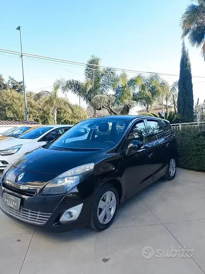 Usata Renault Scenic E-Tech Dynamique 110 CV (80 kW) 2009 Nero Monovolume