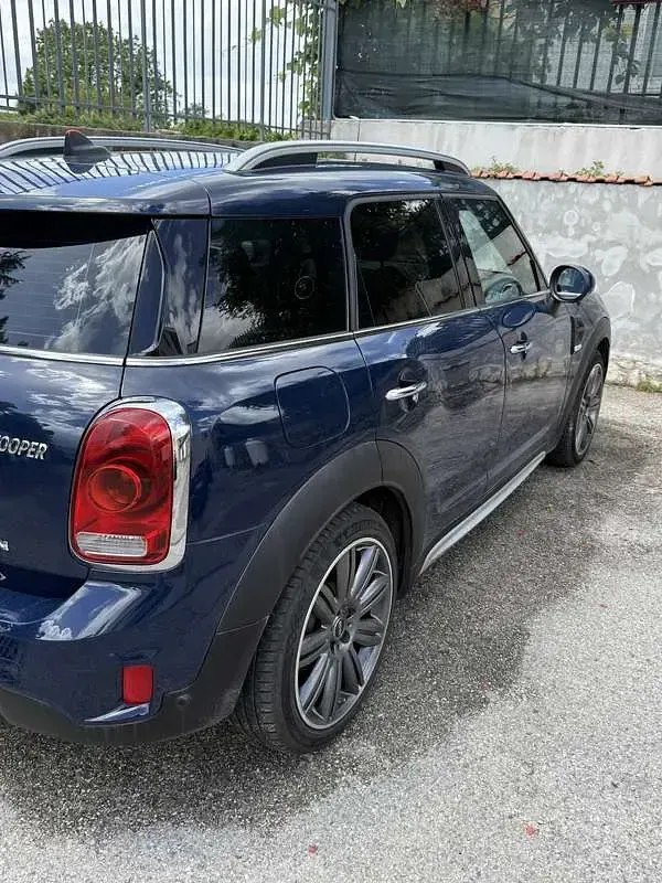 Usata Mini Cooper D Countryman Hype 150 CV (110 kW) 2017 Bluazzurro SUV