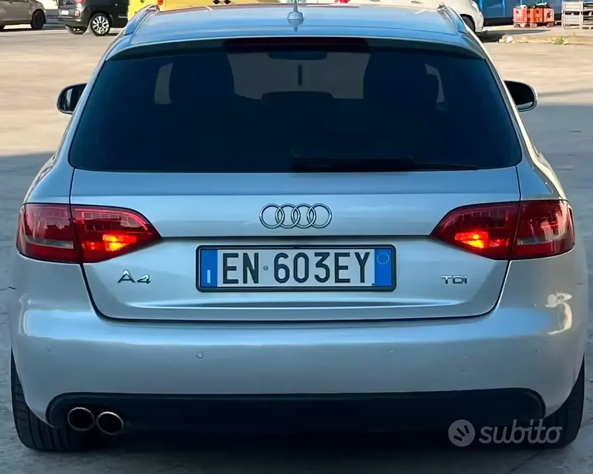 Usata Audi A4 143 CV (105 kW) 2012 Grigio Station wagon
