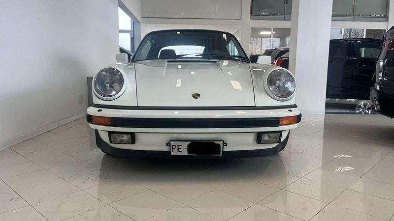 Usata Porsche 911 Carrera Cabriolet 218 CV (160 kW) 1987 Bianco Cabrio