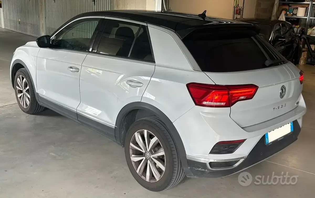 Usata VW T-Roc 150 CV (110 kW) 2018 Bianco SUV
