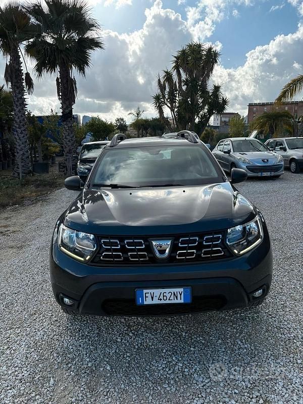 Usata Dacia Duster Essentiel 116 CV (85 kW) 2019 Blu SUV