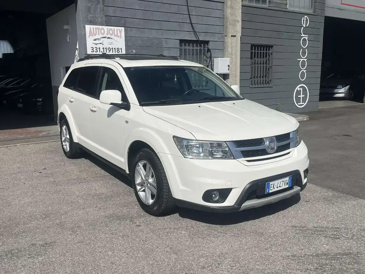 Usata Fiat Freemont Urban 140 CV (102 kW) 2011 Bianco SUV
