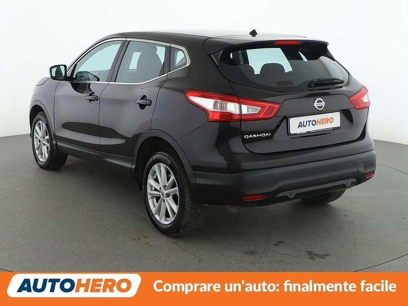 Usata Nissan Qashqai Acenta 131 CV (96 kW) 2016 Marrone SUV