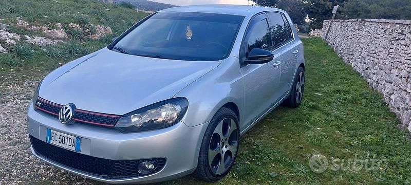 Usata VW Golf VI 105 CV (77 kW) 2010 Grigio Utilitaria