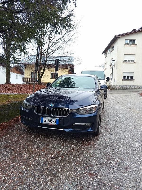 Usata BMW 318 2013 Blu Berlina