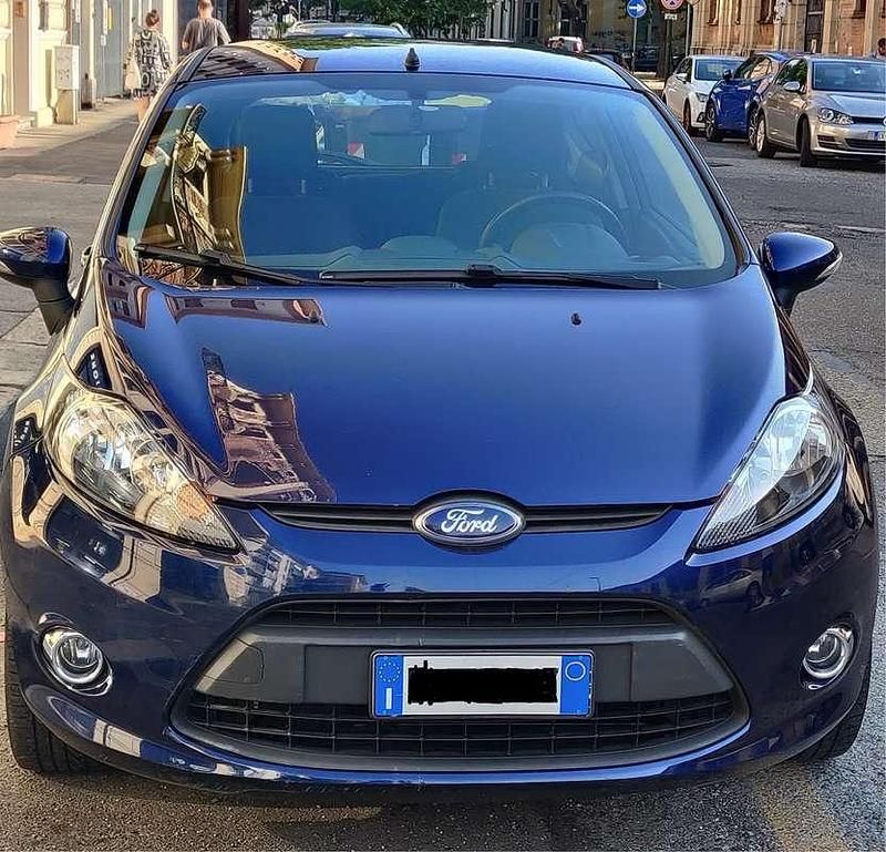 Usata Ford Fiesta Business Edition 97 CV (71 kW) 2012 Berlina