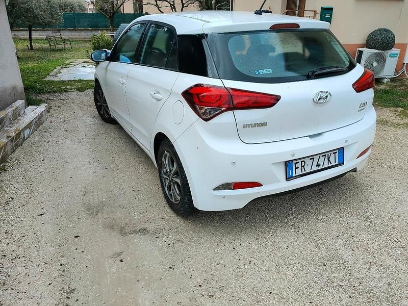 Usata Hyundai i20 75 CV (55 kW) 2018 Berlina