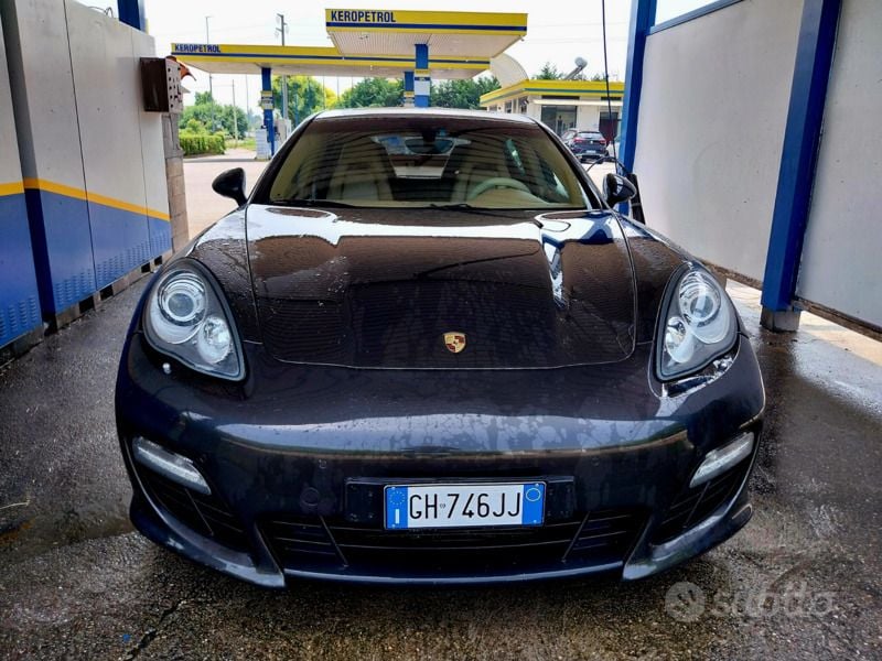 Usata Porsche Panamera Platinum Edition 250 CV (183 kW) 2012 Marrone Berlina