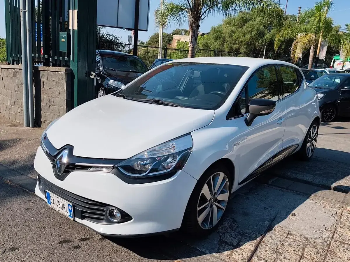 Usata Renault Clio IV 75 CV (55 kW) 2015 Bianco Berlina