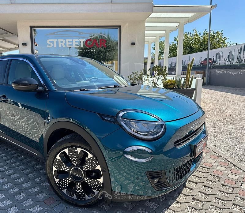 Usata Fiat 600 La Prima 101 CV (74 kW) 2025 Verde SUV