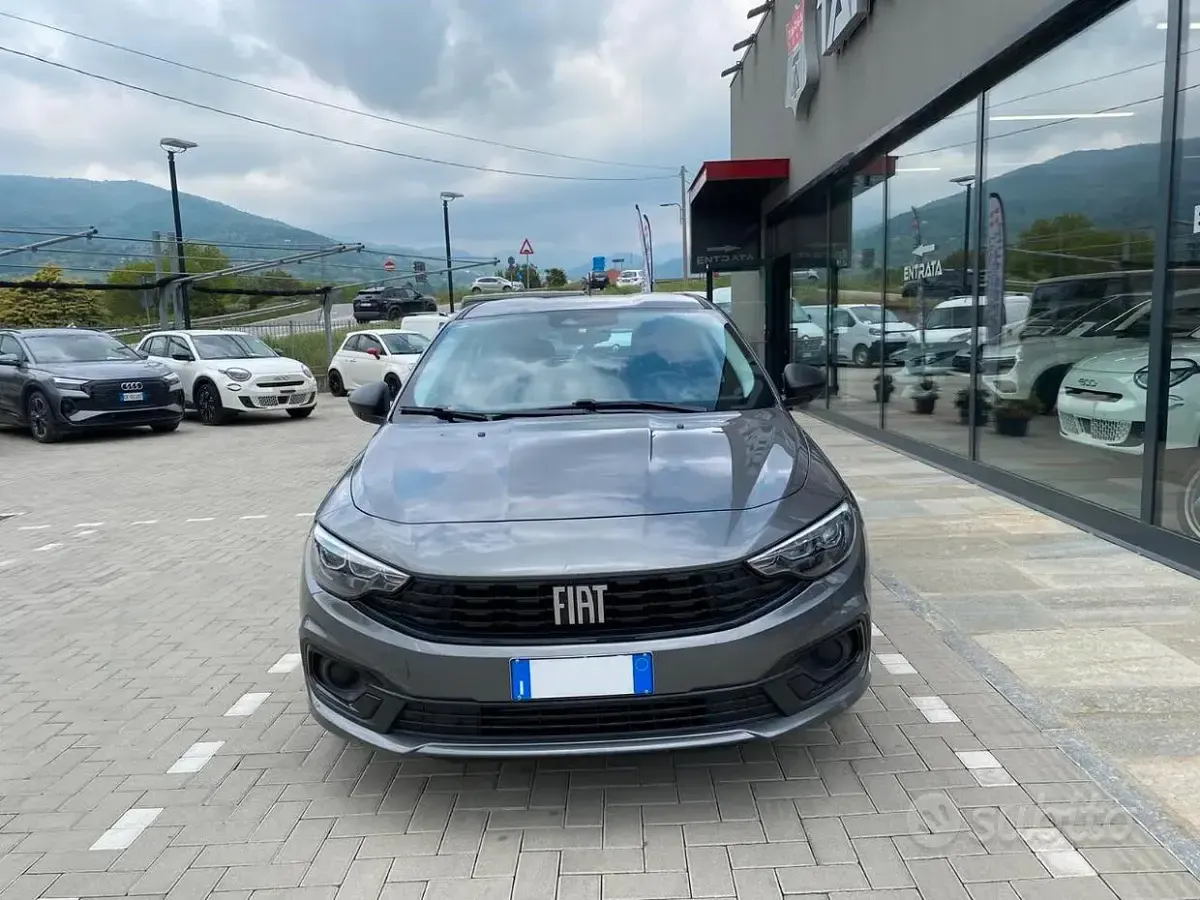 Usata Fiat Tipo City Life 131 CV (96 kW) 2021 Giallo Station wagon