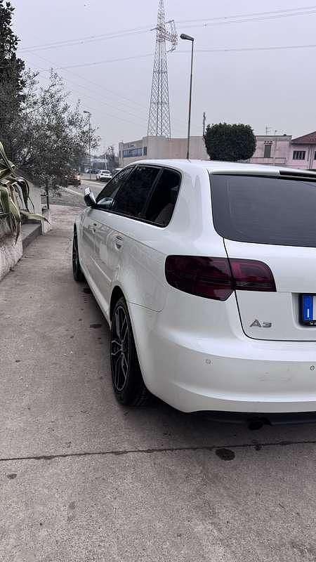 Usata Audi A3 Sportback Ambition 105 CV (77 kW) 2011 Utilitaria