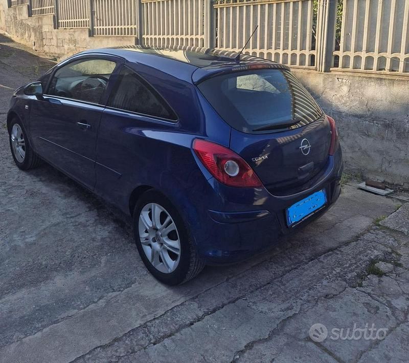 Usata Opel Corsa 80 CV (58 kW) 2007 Utilitaria