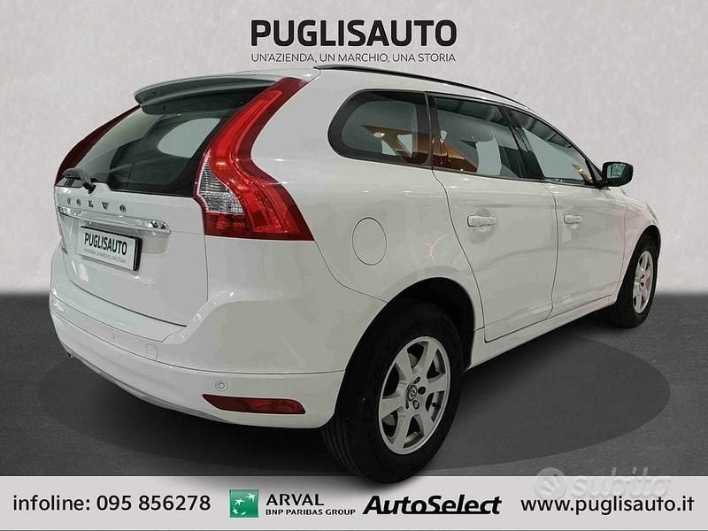 Usata Volvo XC60 Business Edition 150 CV (110 kW) 2016 Bianco SUV