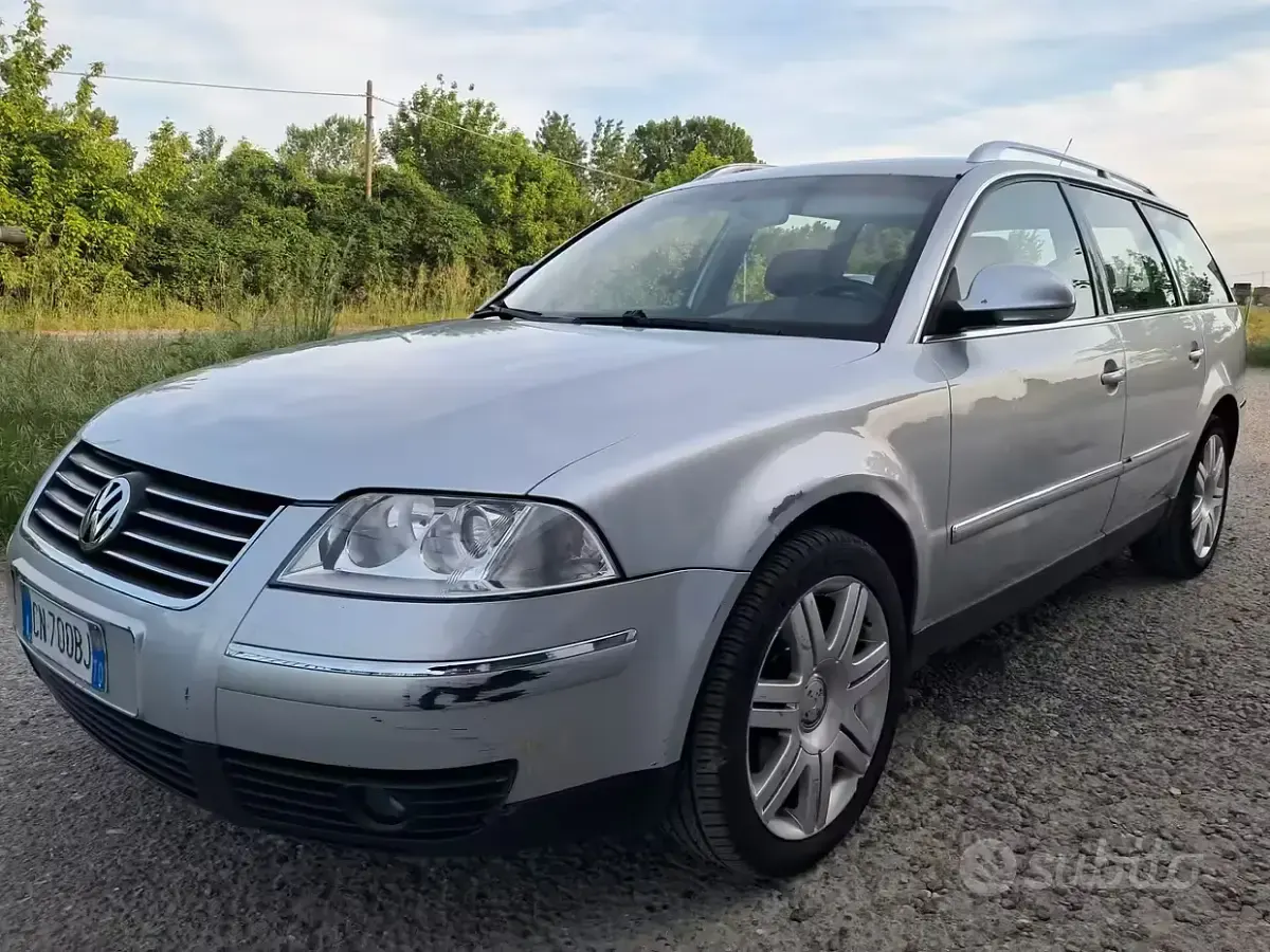 Usata VW Passat 130 CV (95 kW) 2004 Grigio Station wagon