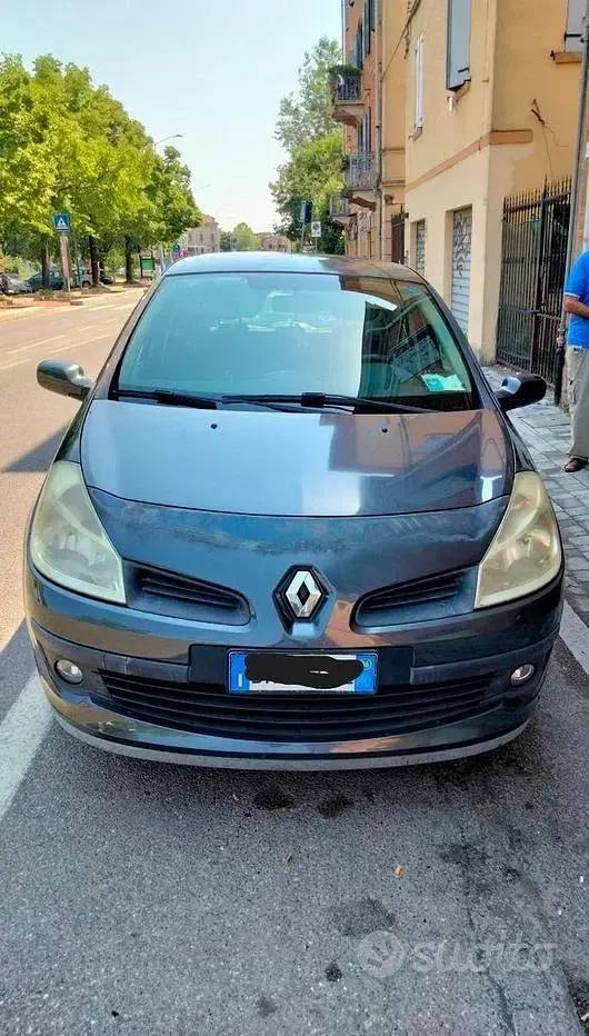 Usata Renault Clio 75 CV (55 kW) 2006 Nero Utilitaria