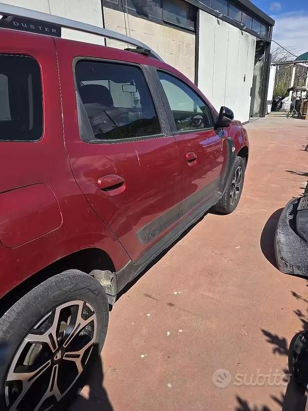 Usata Dacia Duster 100 CV (73 kW) 2020 Rosso SUV