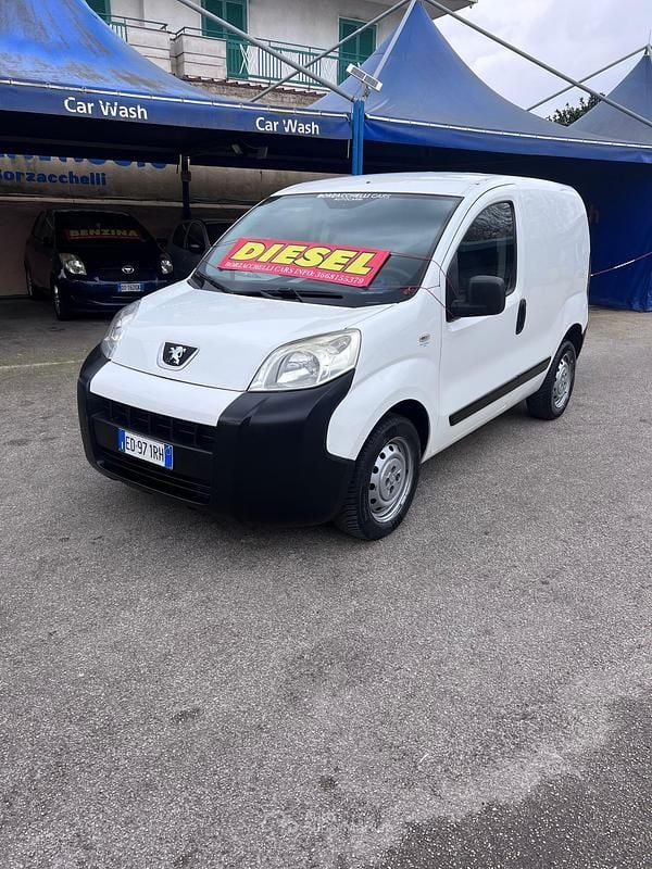 Usata Peugeot Bipper 75 CV (55 kW) 2010 Monovolume