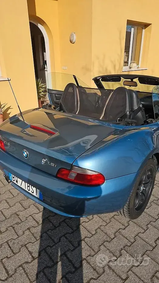 Usata Alfa Romeo 156 116 CV (85 kW) 2001 Bluazzurro Cabrio