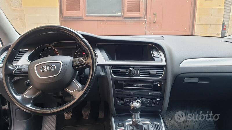 Usata 2012 Audi A4 Tre volumi | 7700 € (Molto cara) - Immagine 1/4