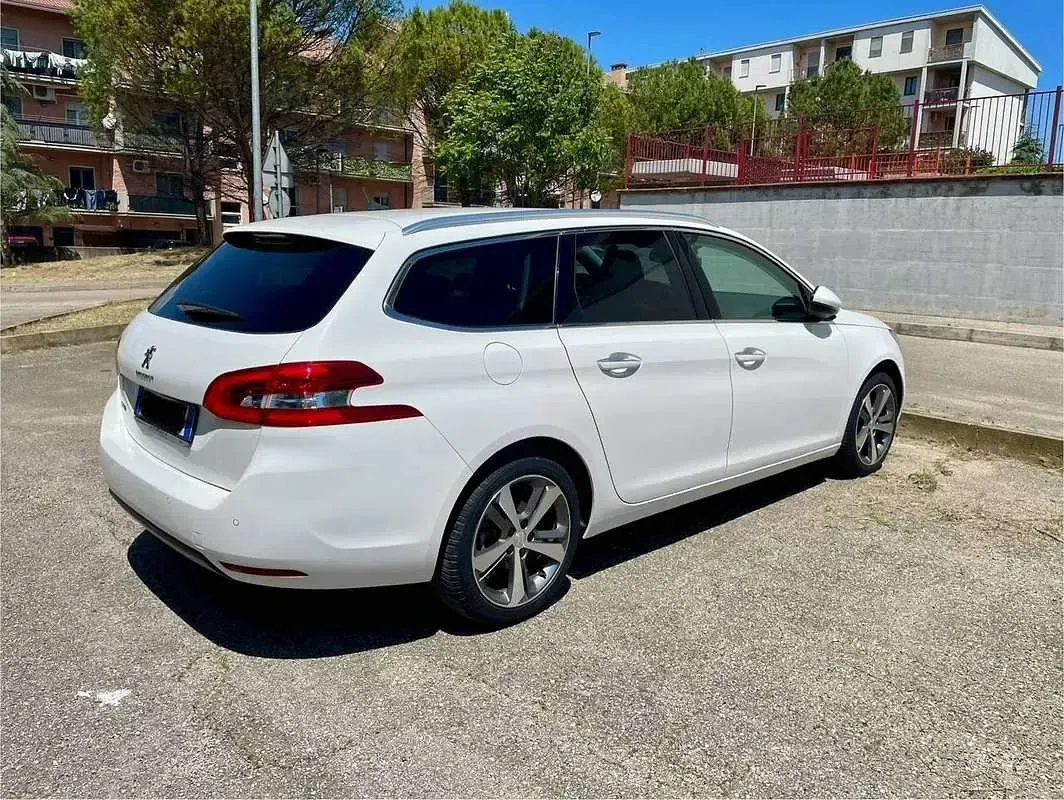 Usata Peugeot 308 SW Allure 114 CV (83 kW) 2015 Bianco Station wagon