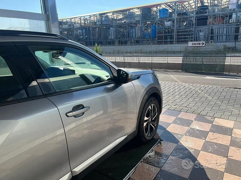 Usata Peugeot 2008 Allure 131 CV (96 kW) 2021 Argento SUV