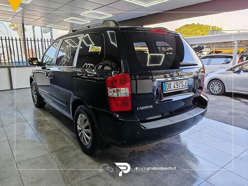 Usata Kia Carnival 185 CV (136 kW) 2008 Nero Monovolume