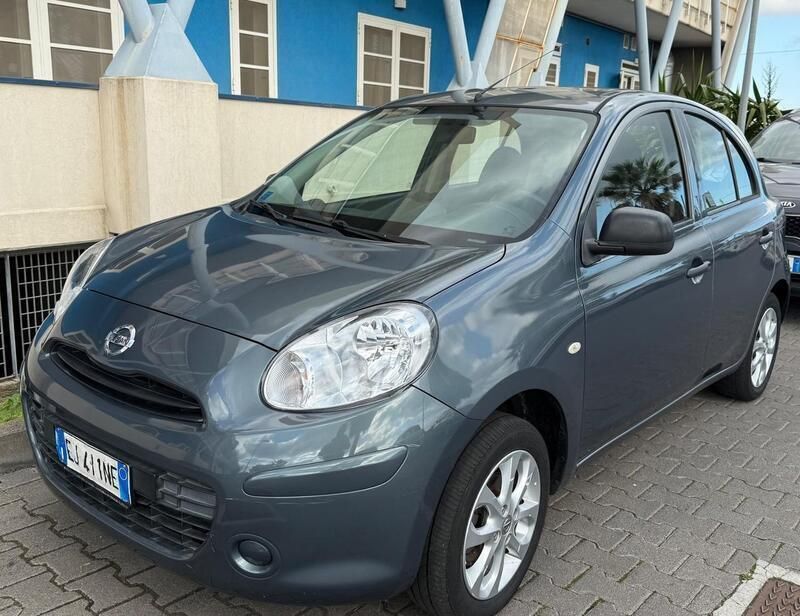 Grigio Usata 2011 Nissan Micra Comfort Due volumi | 4350 € (Buon prezzo) - Immagine 1/4