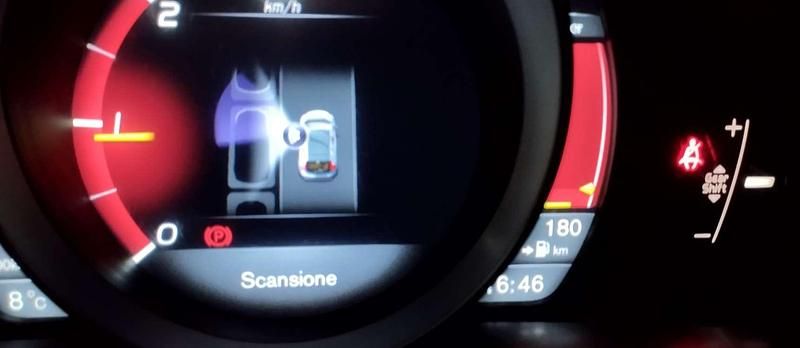 Usata Volvo V40 Momentum 114 CV (83 kW) 2012 Blu/azzurro Berlina