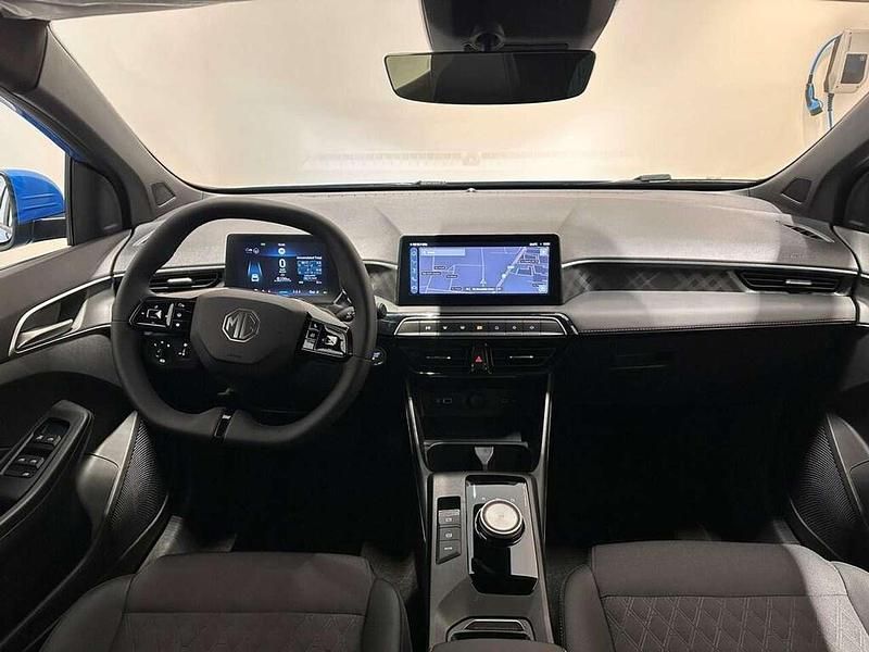 Nuova MG MG3 Luxury 194 CV (142 kW) 2025 Como blue Utilitaria