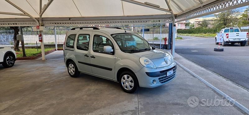 Usata Renault Kangoo 90 CV (66 kW) 2011 Blu Monovolume