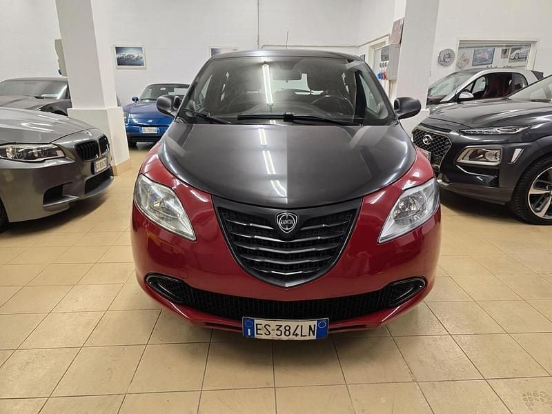 Usata Lancia Ypsilon S 95 CV (69 kW) 2014 Rosso Utilitaria