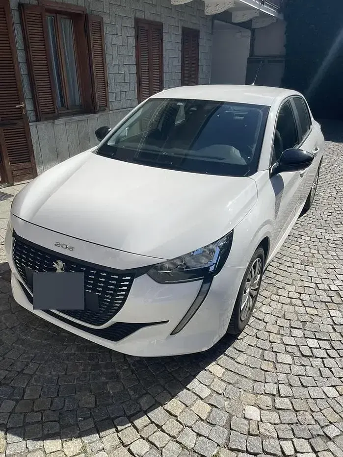 Usata Peugeot 208 Active 75 CV (55 kW) 2022 Bianco Utilitaria