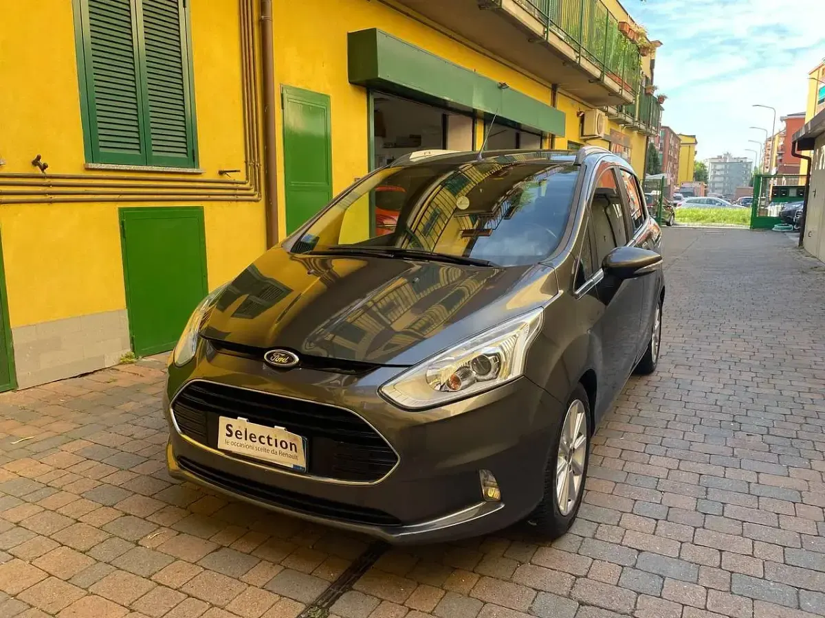 Usata Ford B-MAX Titanium X 101 CV (74 kW) 2016 Grigio Monovolume