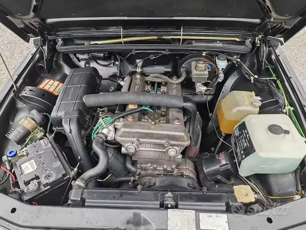 Usata Alfa Romeo Giulietta Ti 130 CV (95 kW) 1982 Nero Berlina