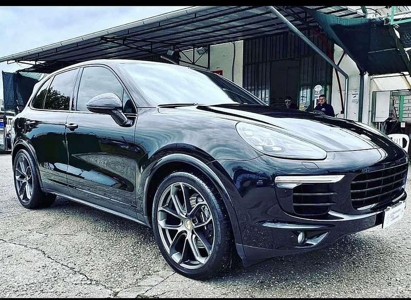 Usata Porsche Cayenne Platinum Edition 250 CV (183 kW) 2017 SUV