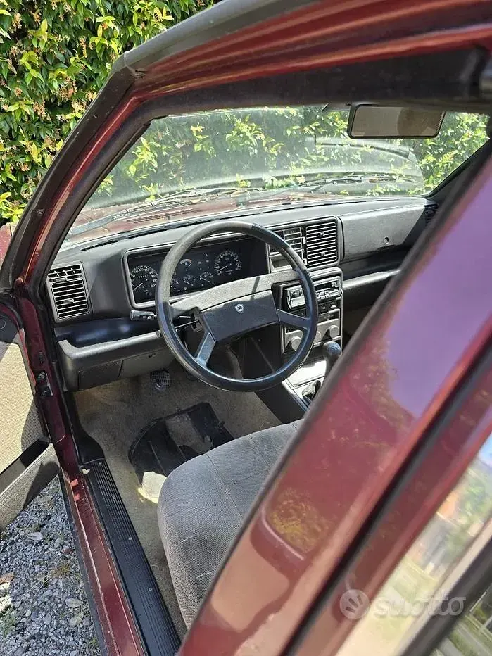 Usata Lancia Delta 105 CV (77 kW) 1989 Utilitaria