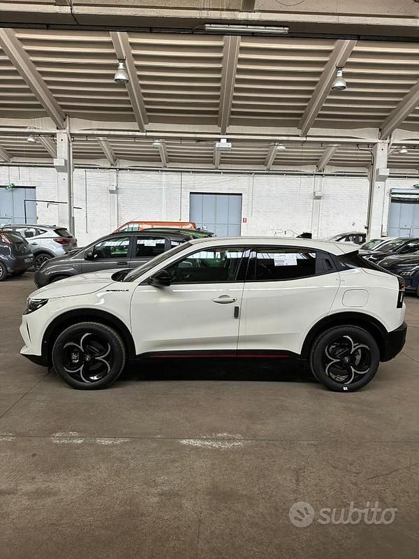 Nuova Alfa Romeo GT Junior 145 CV (106 kW) 2025 Bianco SUV