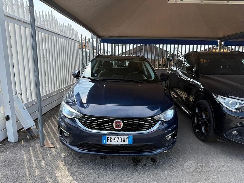Usata Fiat Tipo Lounge 120 CV (88 kW) 2017 Blu Station wagon