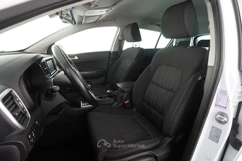 Usata Kia Sportage 132 CV (97 kW) 2018 Clear white SUV