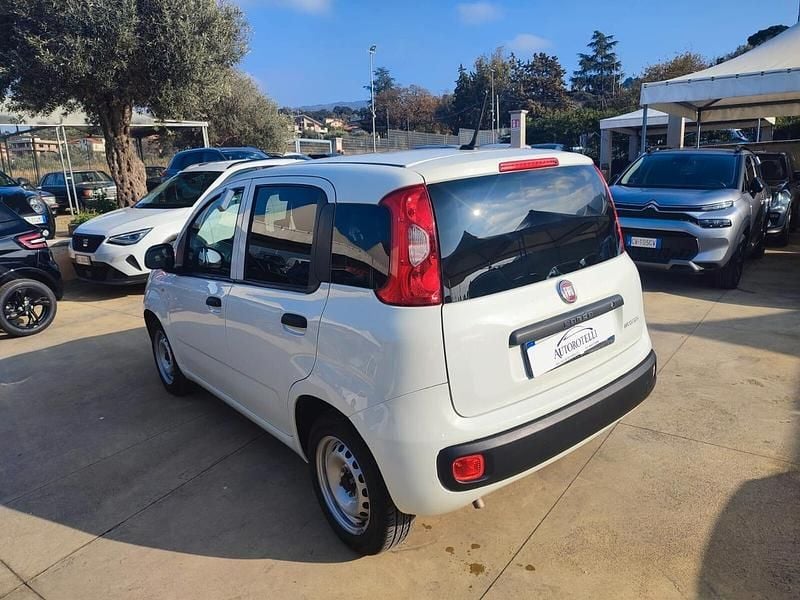 Usata Fiat Panda Pop 70 CV (51 kW) 2020 Bianco Utilitaria