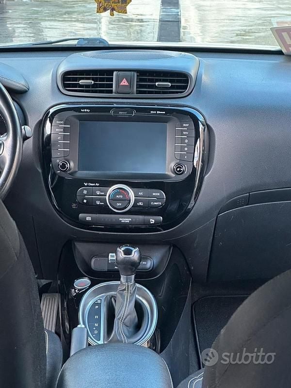 Usata Kia Soul 128 CV (94 kW) 2014 Bianco SUV